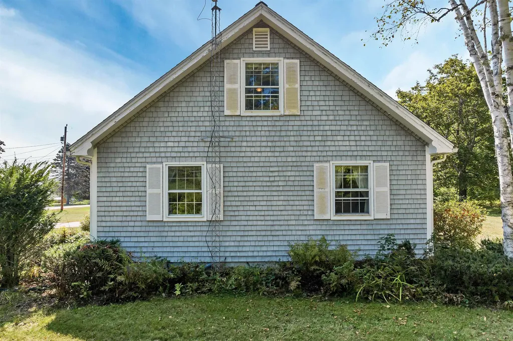 10 Hilltop Drive Wakefield NH 03872