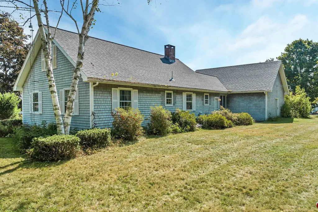 10 Hilltop Drive Wakefield NH 03872