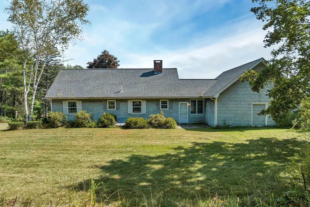 10 Hilltop Drive Wakefield NH 03872