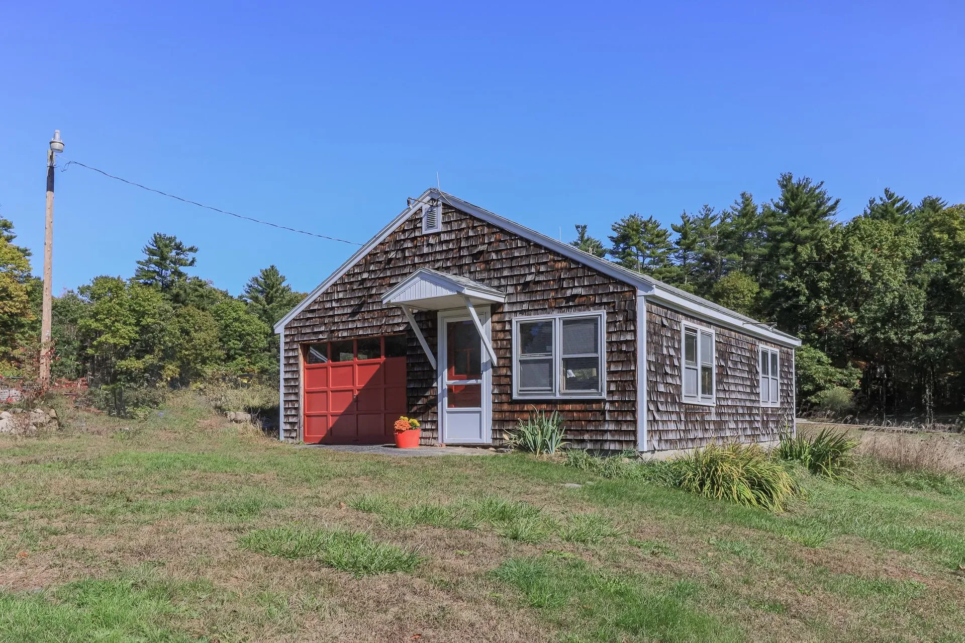 97 Mast Road Lee NH 03861