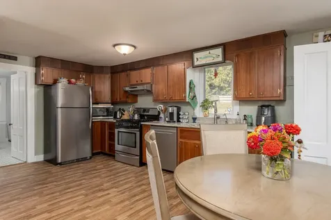 97 Mast Road Lee NH 03861