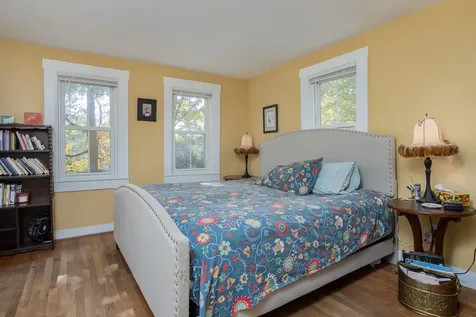97 Mast Road Lee NH 03861