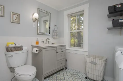 97 Mast Road Lee NH 03861