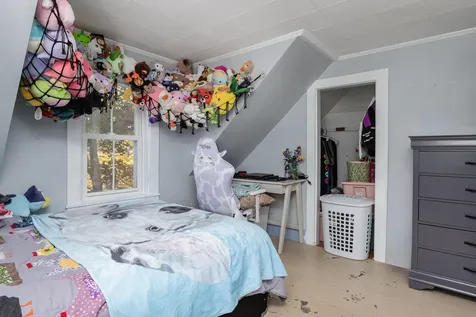 97 Mast Road Lee NH 03861