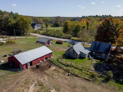 97 Mast Road Lee NH 03861