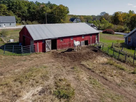 97 Mast Road Lee NH 03861
