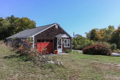 97 Mast Road Lee NH 03861