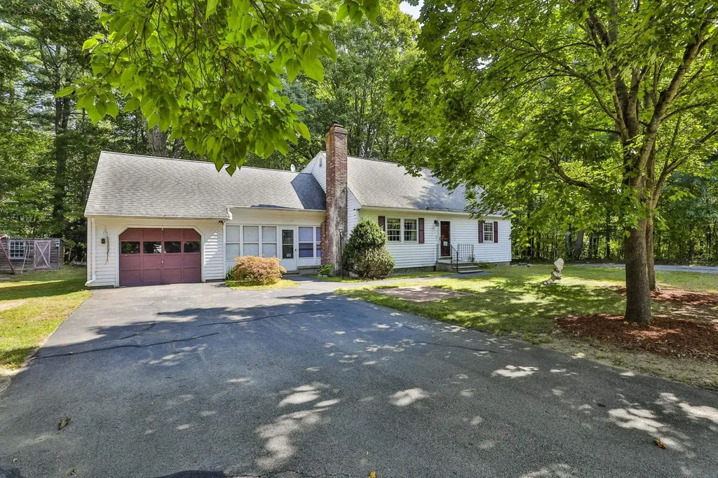 55 Heather Lane Concord NH 03301