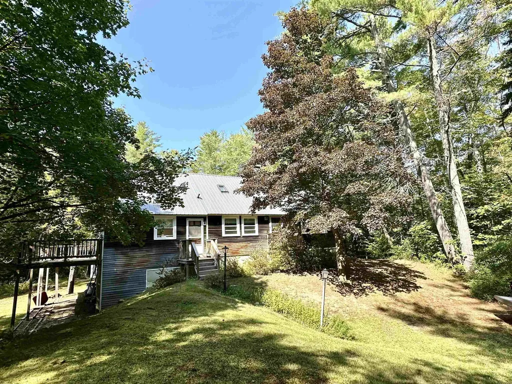 295 Hominy Pot Road Sutton NH 03260