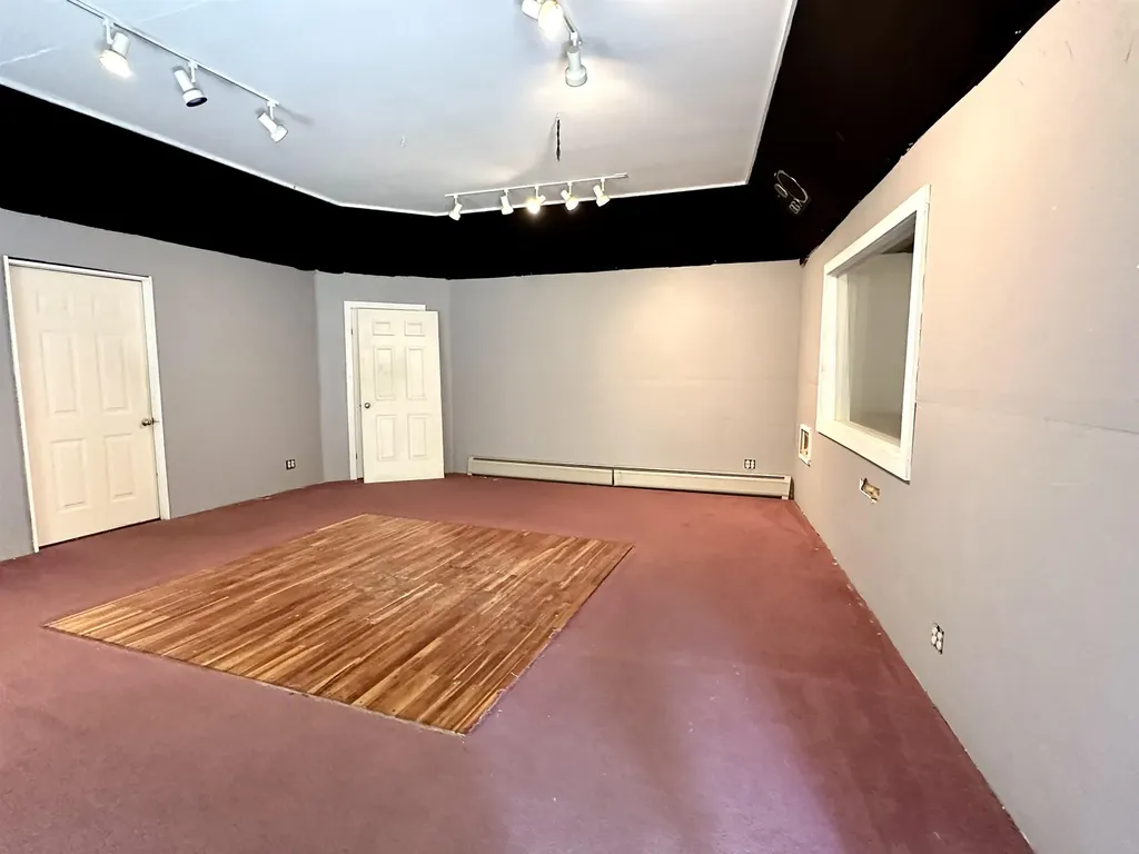 295 Hominy Pot Road Sutton NH 03260