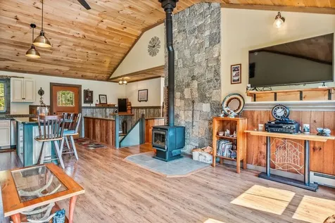 39 Felch Road Sutton NH 03260