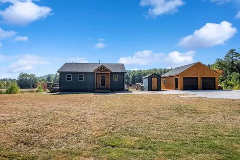 39 Felch Road Sutton NH 03260