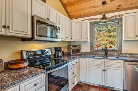 39 Felch Road Sutton NH 03260