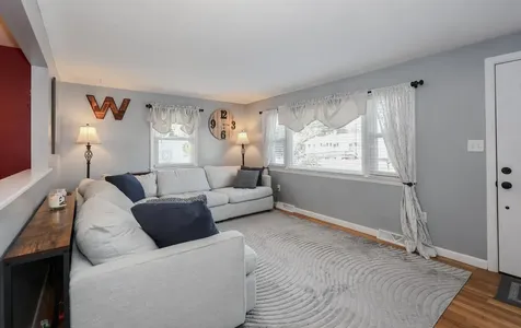 13 April Drive Nashua NH 03060