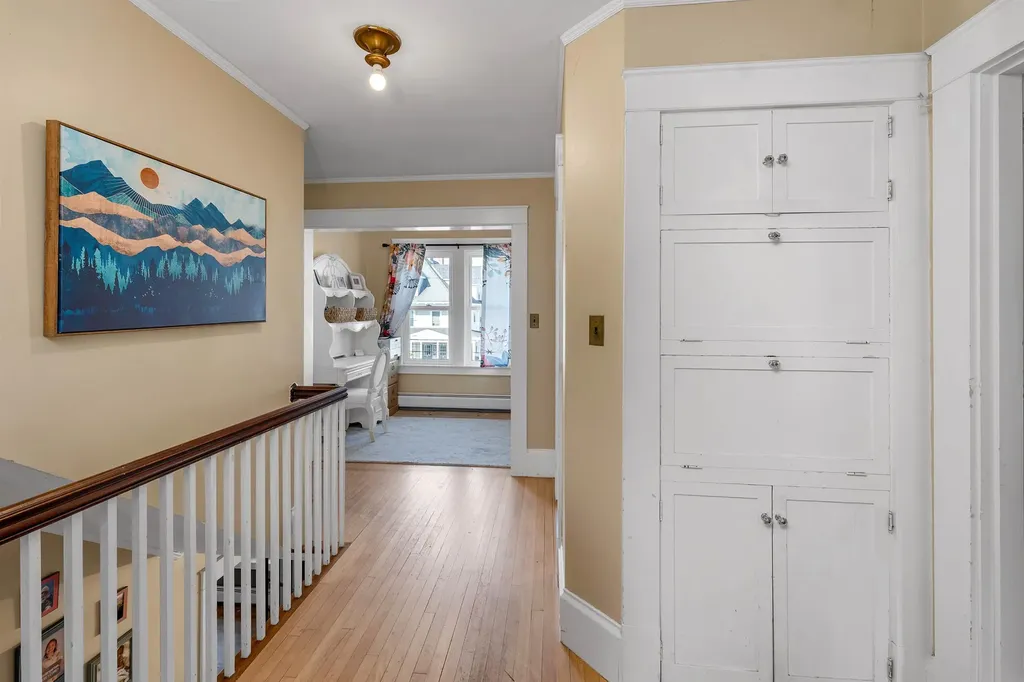 6 Arch Street Northfield NH 03276