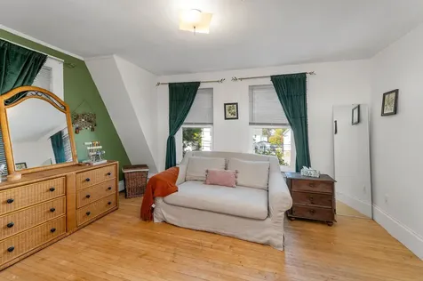 6 Arch Street Northfield NH 03276