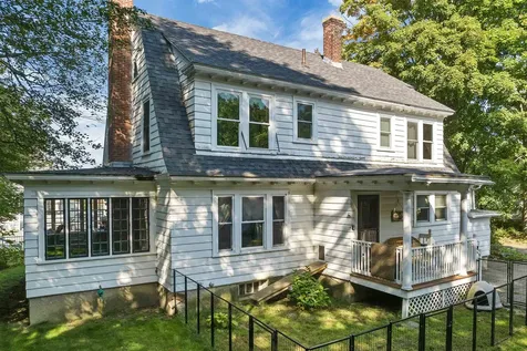 6 Arch Street Northfield NH 03276