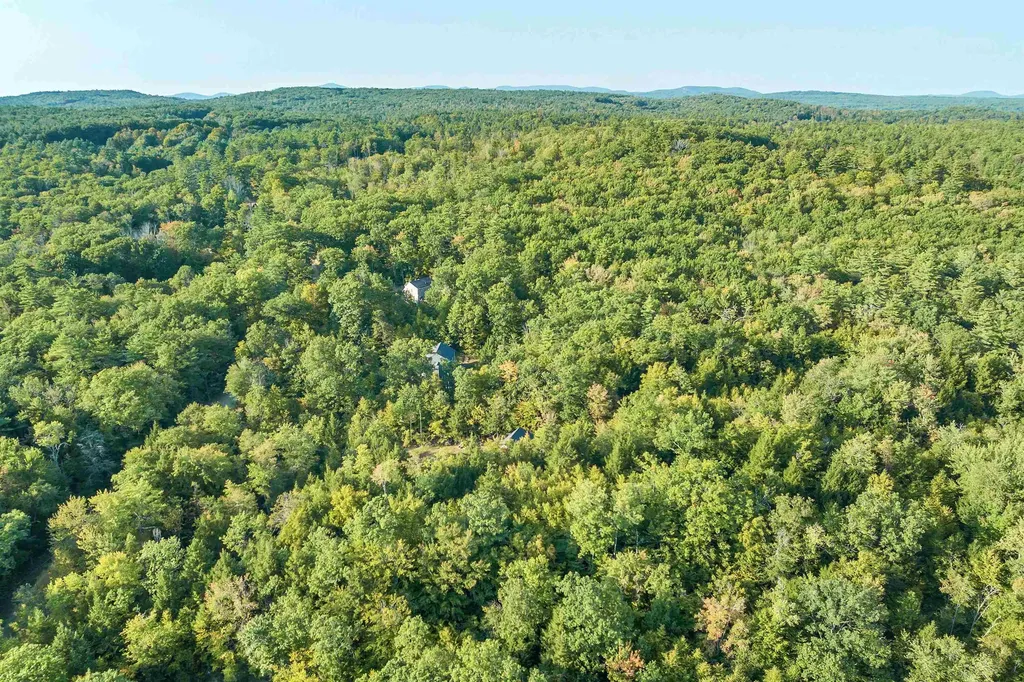 948 Beauty Hill Road Barnstead NH 03218