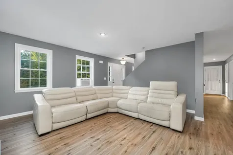 948 Beauty Hill Road Barnstead NH 03218