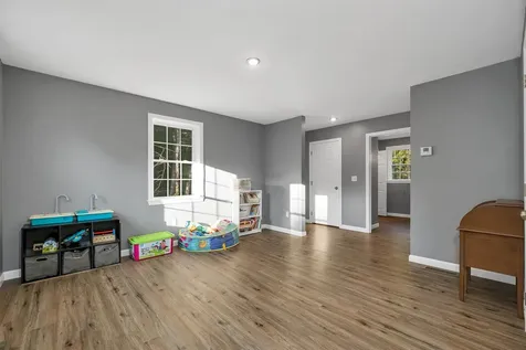 948 Beauty Hill Road Barnstead NH 03218