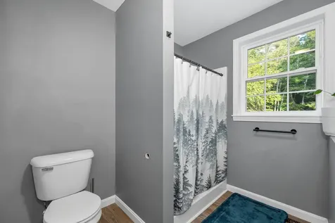 948 Beauty Hill Road Barnstead NH 03218