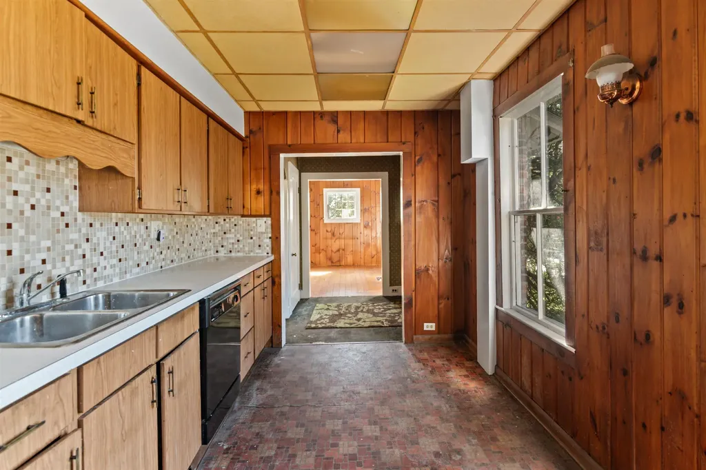 50 Vt Route 15 Jericho VT 05465