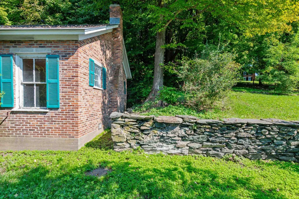 50 Vt Route 15 Jericho VT 05465