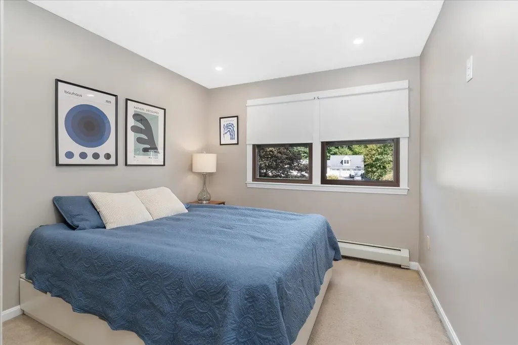 17 Melba Drive Hudson NH 03051