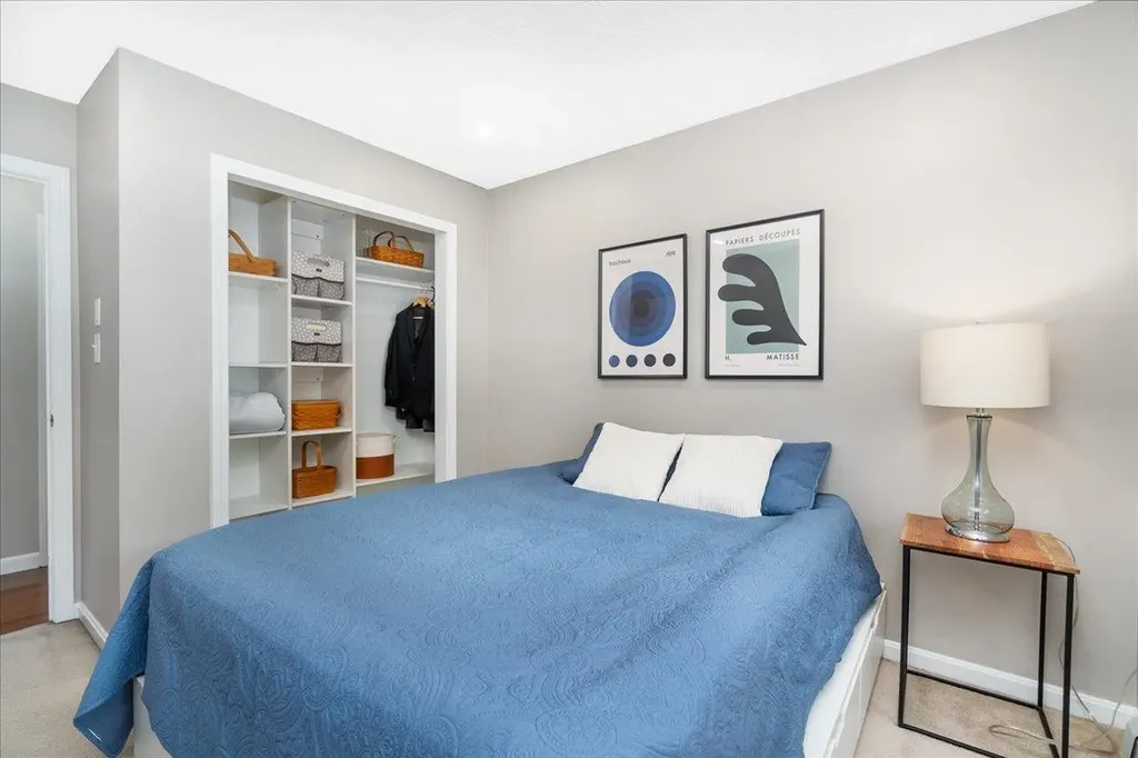 17 Melba Drive Hudson NH 03051