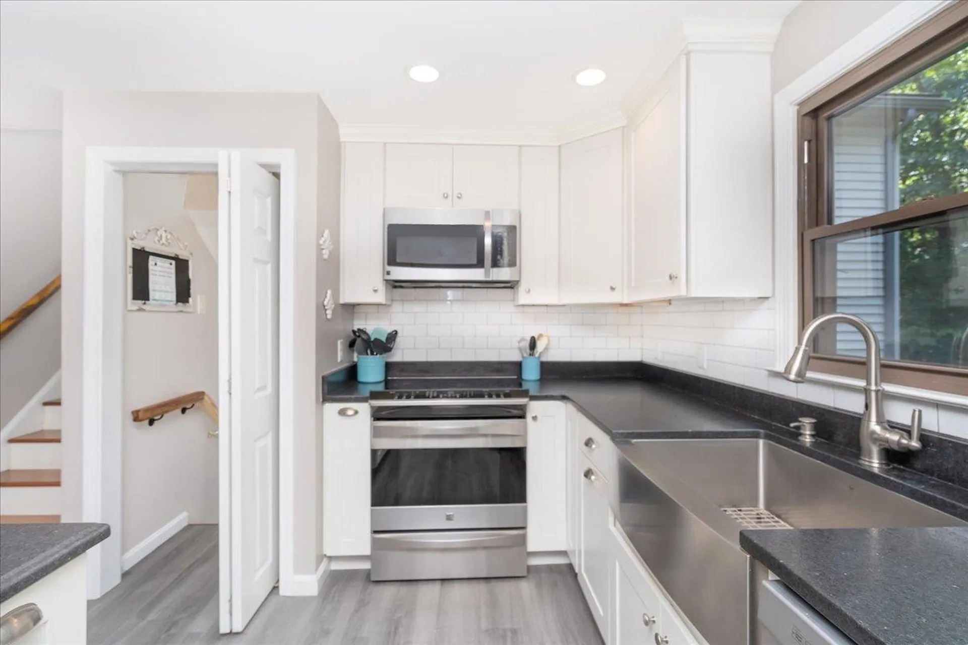 17 Melba Drive Hudson NH 03051