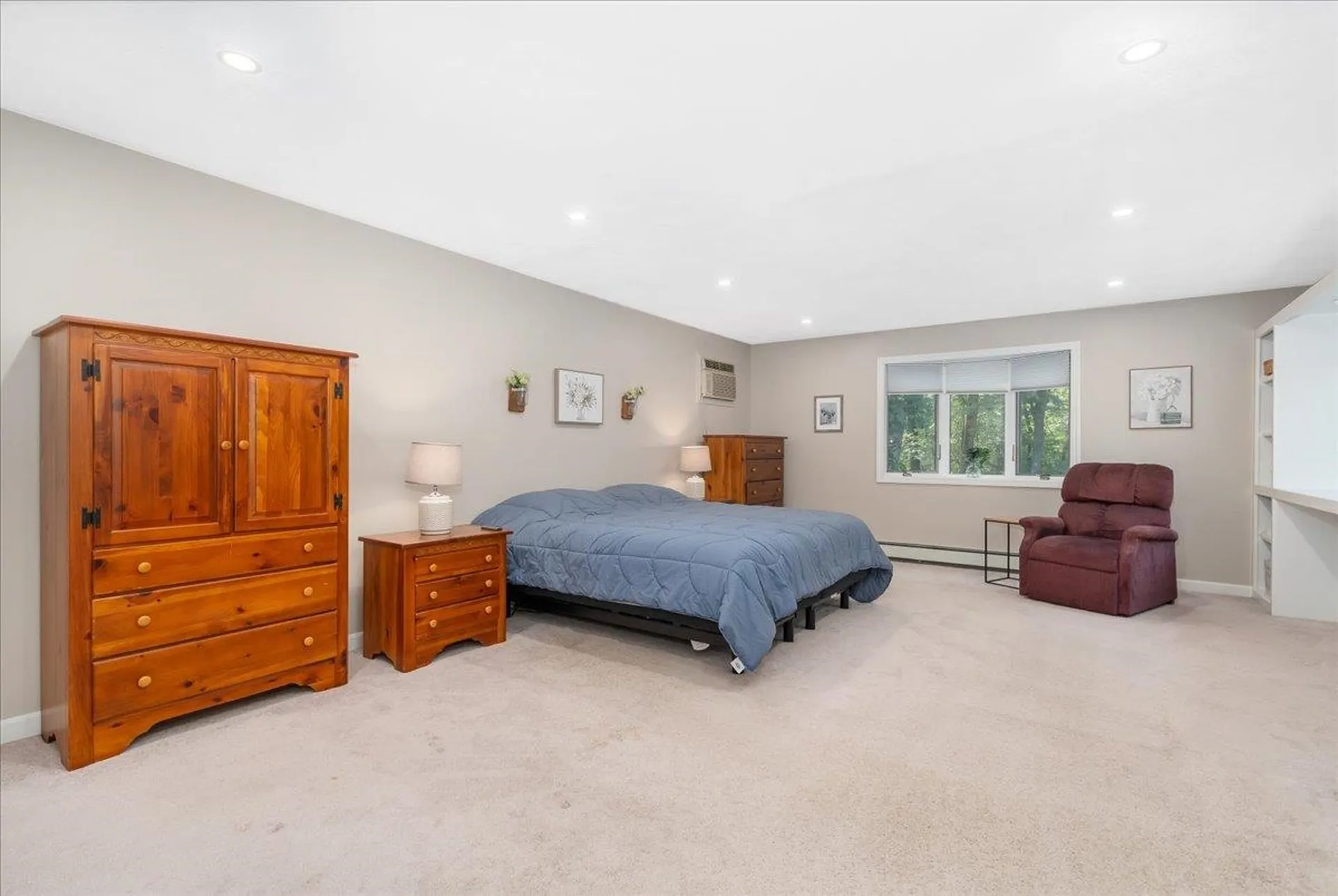 17 Melba Drive Hudson NH 03051