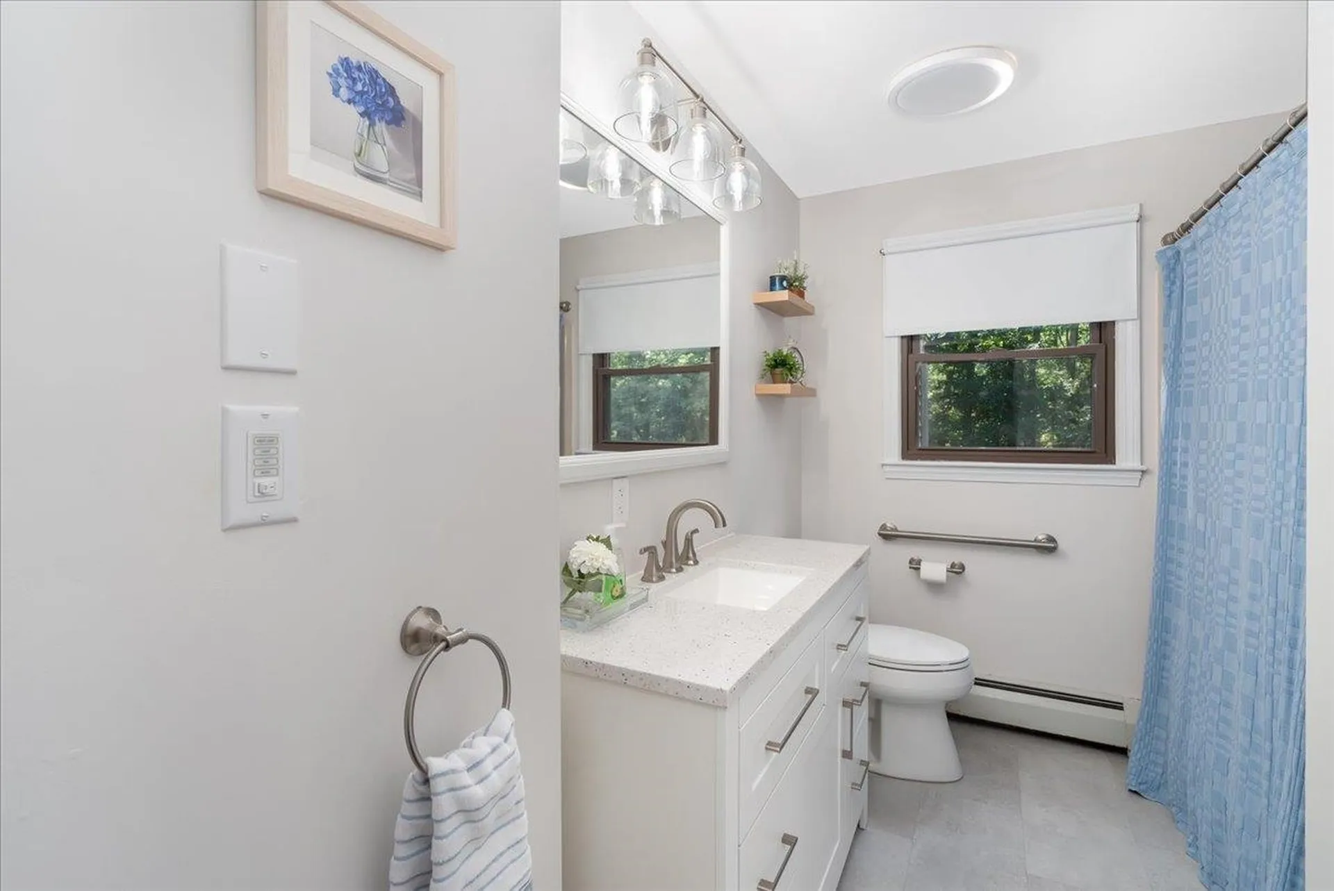 17 Melba Drive Hudson NH 03051