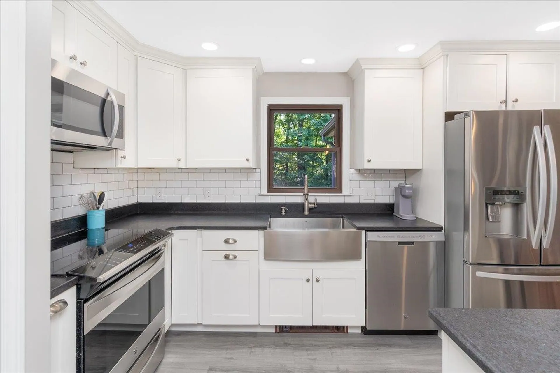 17 Melba Drive Hudson NH 03051