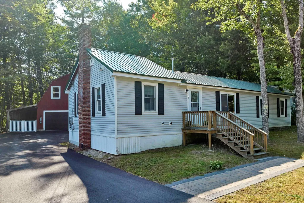 92 Gary Road Middleton NH 03887