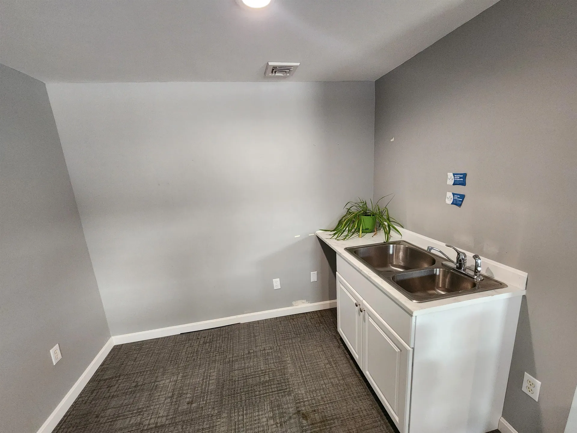 289 Main Street Salem NH 03079