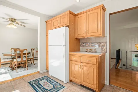 7 Taylor River Road Hampton Falls NH 03844