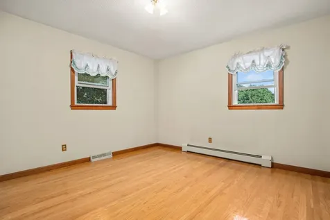 7 Taylor River Road Hampton Falls NH 03844