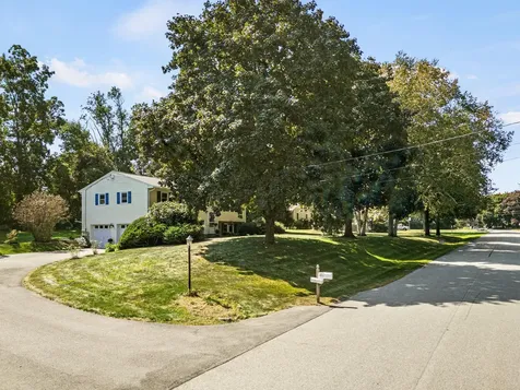 7 Taylor River Road Hampton Falls NH 03844