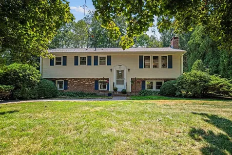 7 Taylor River Road Hampton Falls NH 03844