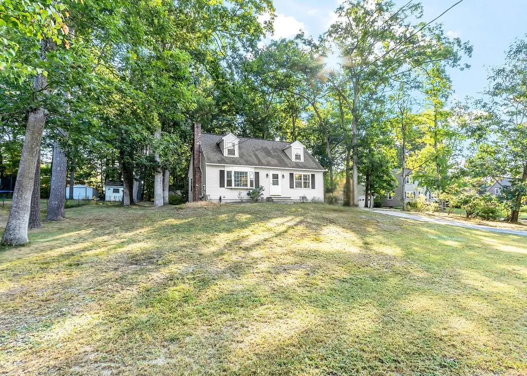 23 Hillside Terrace Merrimack NH 03054