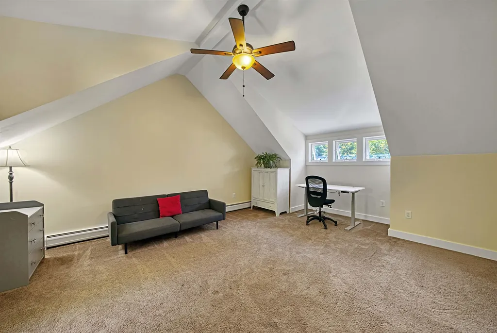 24 Cummings Drive Newbury NH 03255
