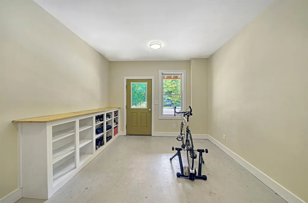 24 Cummings Drive Newbury NH 03255