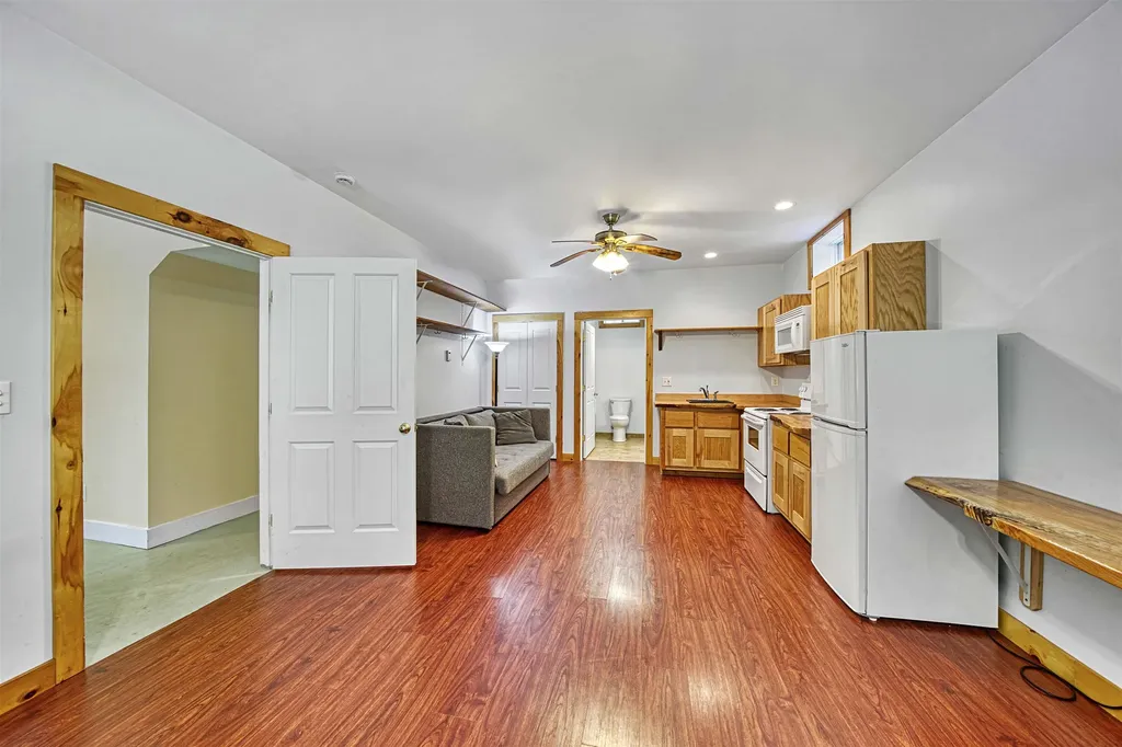 24 Cummings Drive Newbury NH 03255
