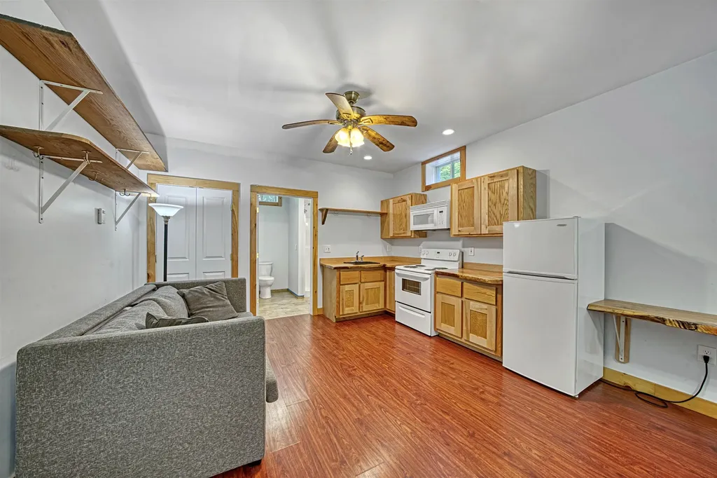 24 Cummings Drive Newbury NH 03255