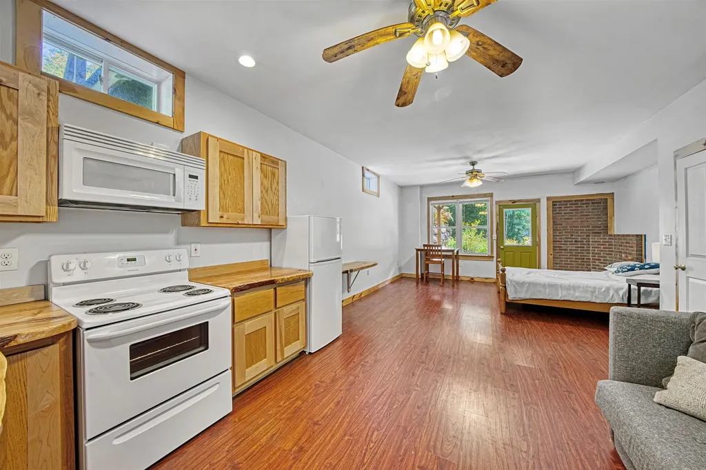 24 Cummings Drive Newbury NH 03255