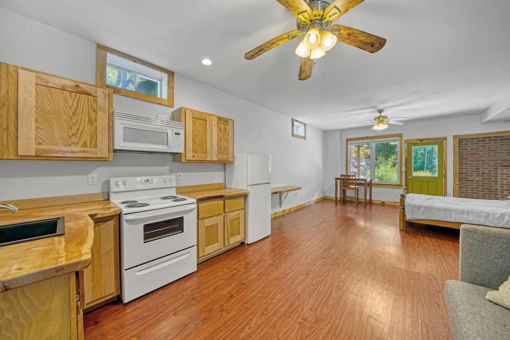 24 Cummings Drive Newbury NH 03255