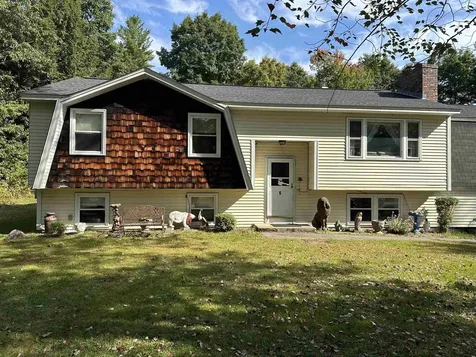 6 Gillette Drive Londonderry NH 03053