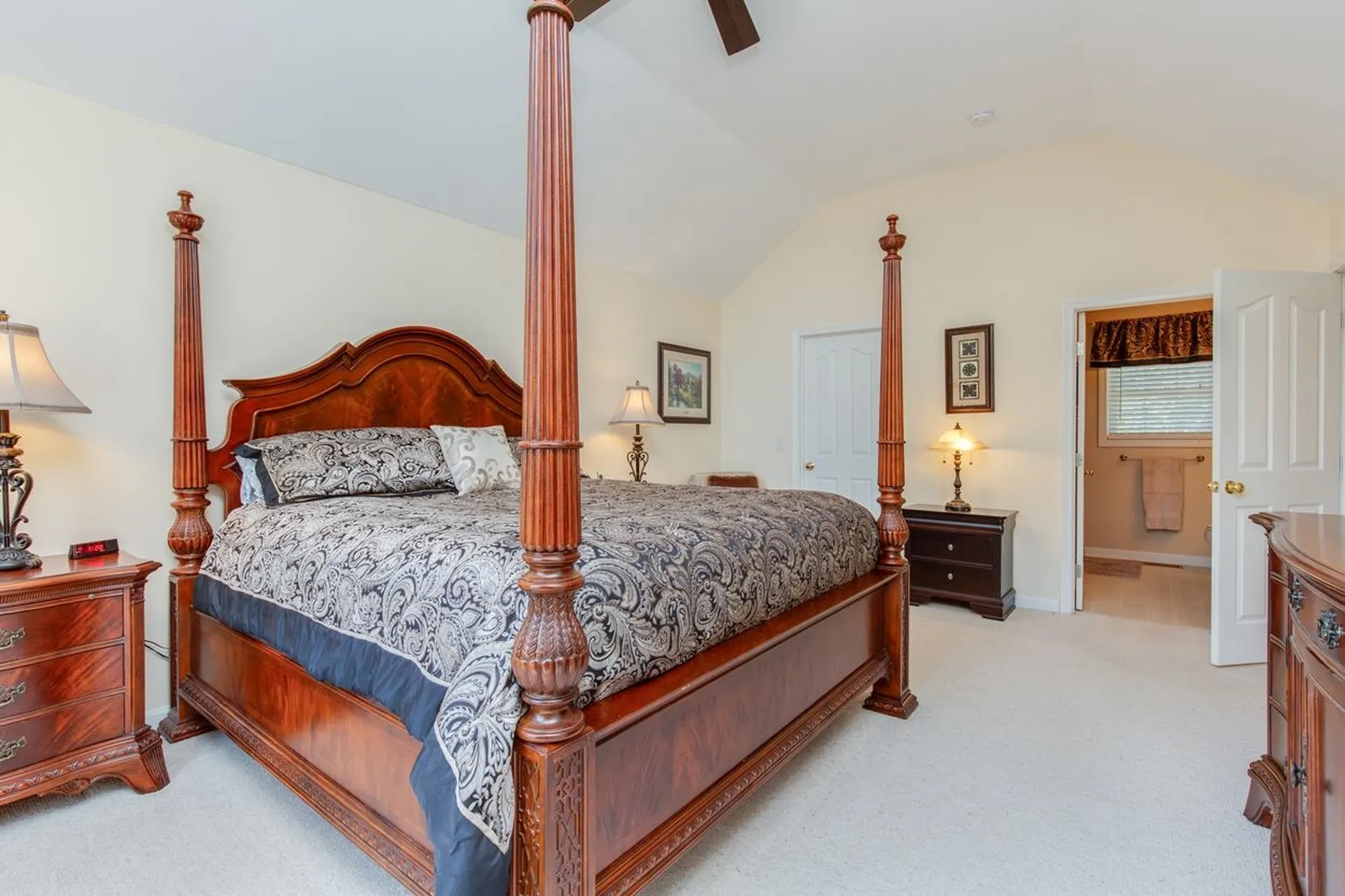 20 Sherman Drive Raymond NH 03077