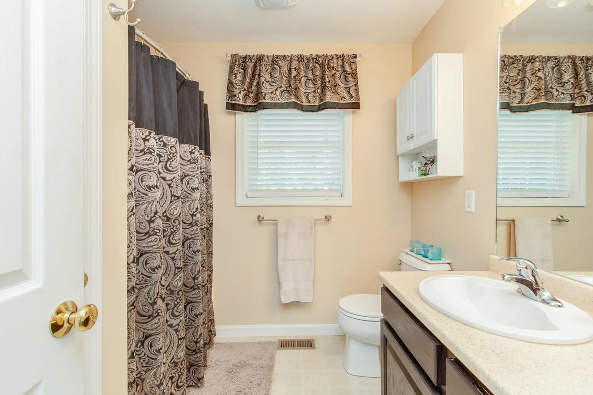 20 Sherman Drive Raymond NH 03077