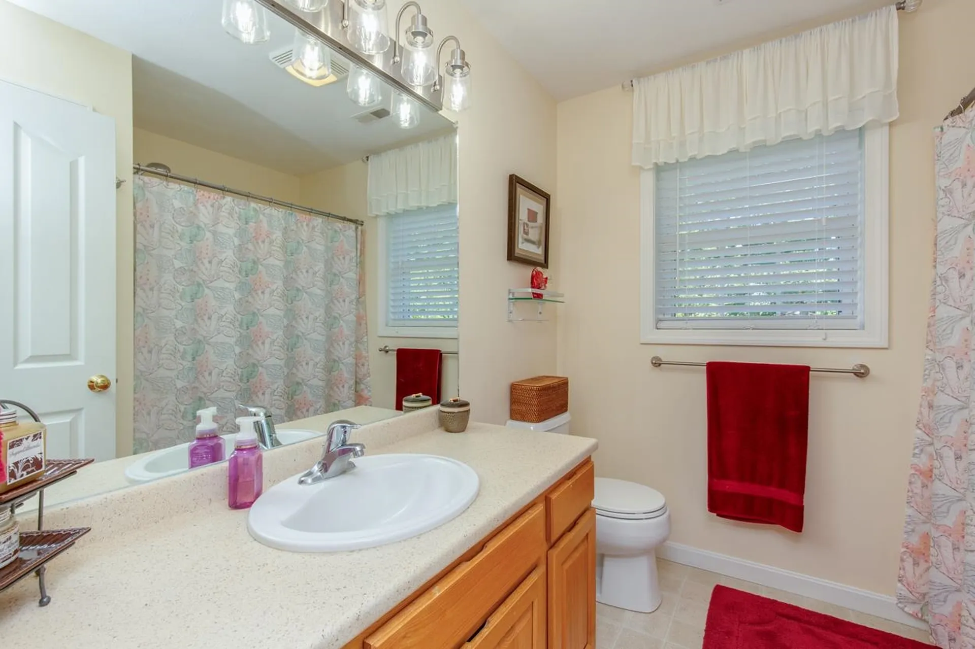 20 Sherman Drive Raymond NH 03077